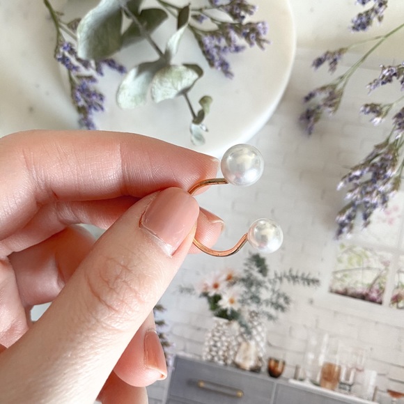 🆑 "Juliette" Ring || White Double Pearl Statement - Picture 4 of 11